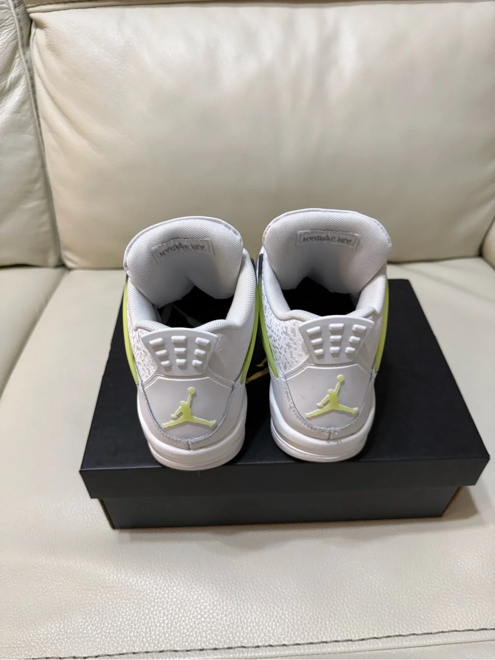 Air Jordan 4 Retro (GS) White/Lemon Twist HJ5990 100 7Y